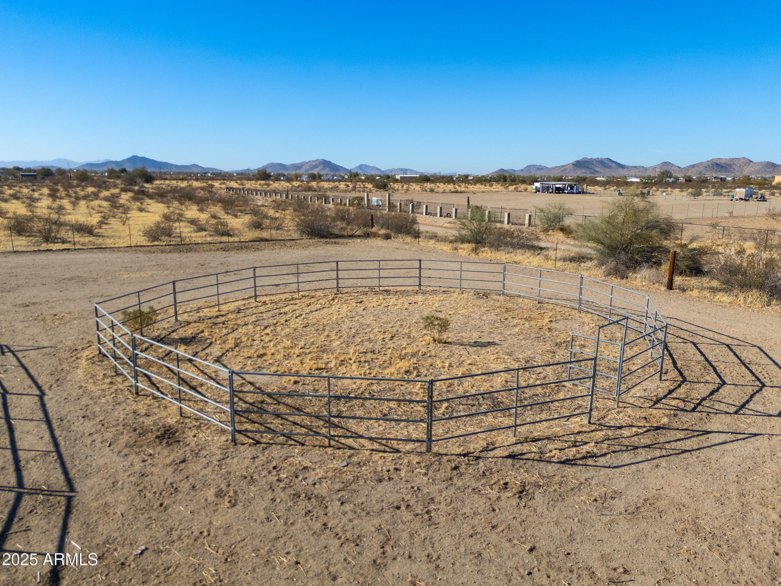 53129 West Badger Road Maricopa, AZ 85139 - Photo 24 of 48 64