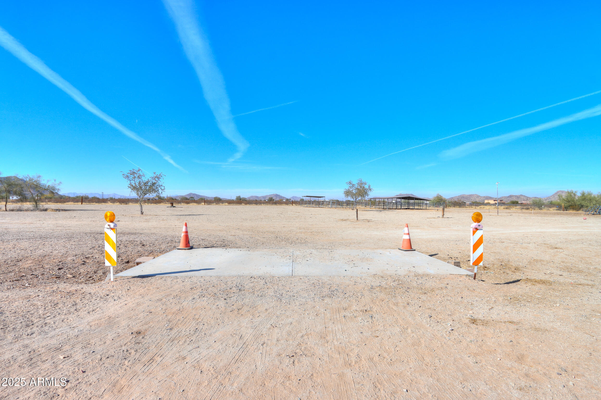 53129 West Badger Road Maricopa, AZ 85139 - Photo 28 of 48 03