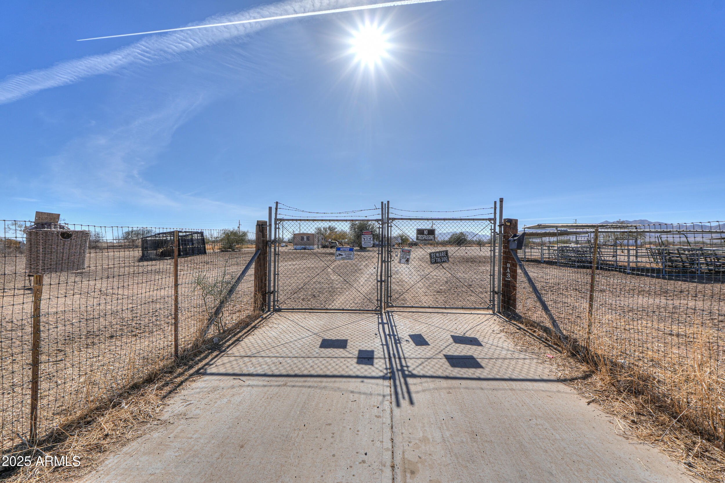 53129 West Badger Road Maricopa, AZ 85139 - Photo 41 of 48 16