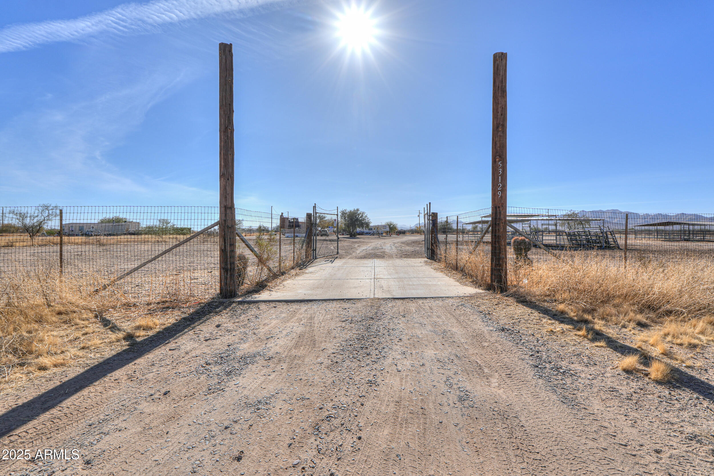 53129 West Badger Road Maricopa, AZ 85139 - Photo 42 of 48 17