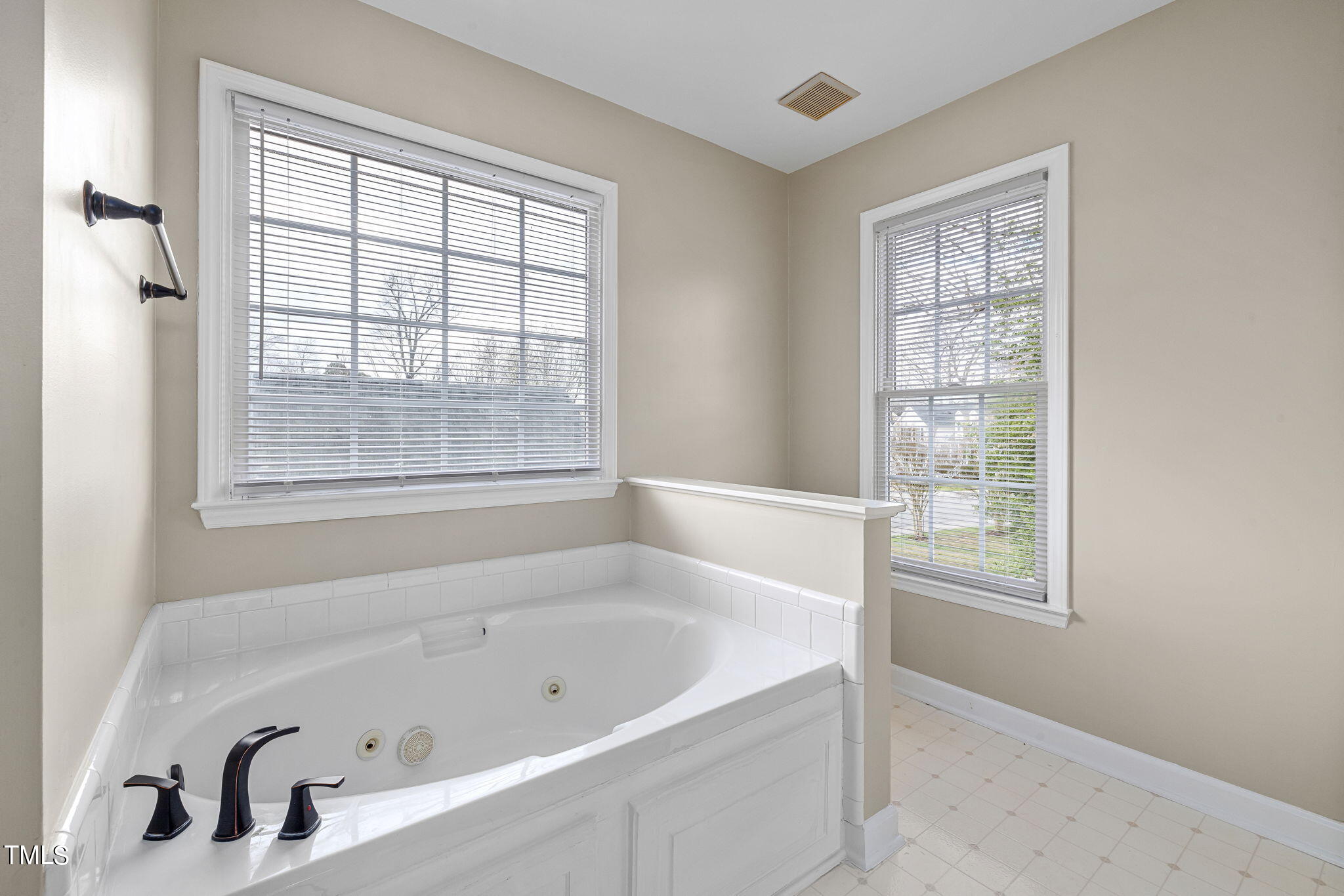 2004 Haig Point Way Raleigh, NC 27604 - Photo 23 of 40 23-web-or-mls-7K5A4146