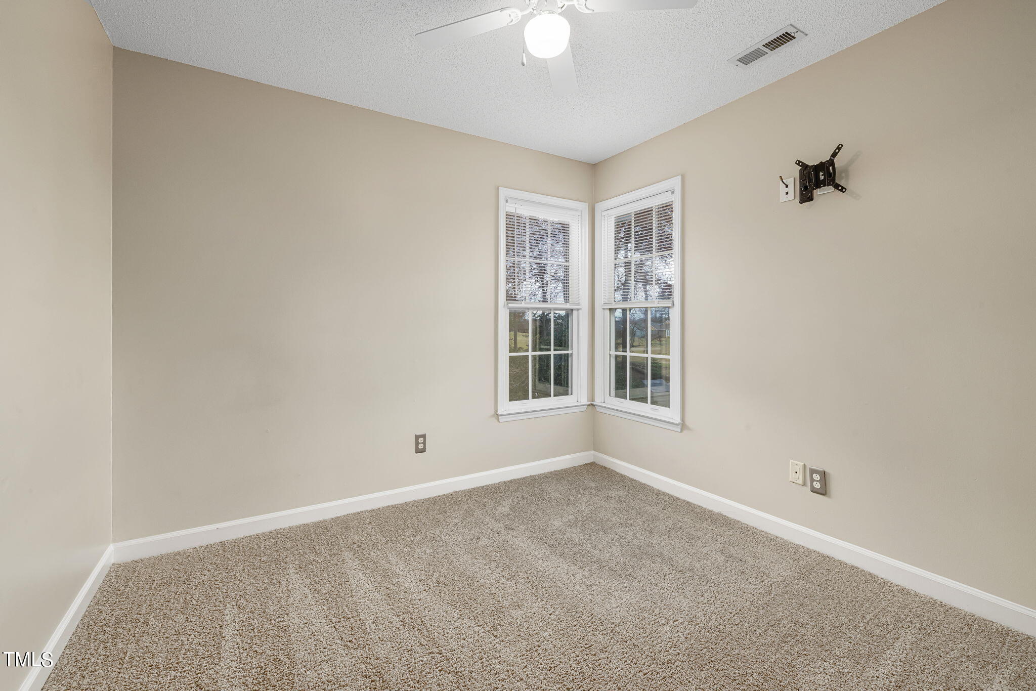2004 Haig Point Way Raleigh, NC 27604 - Photo 26 of 40 26-web-or-mls-7K5A4161