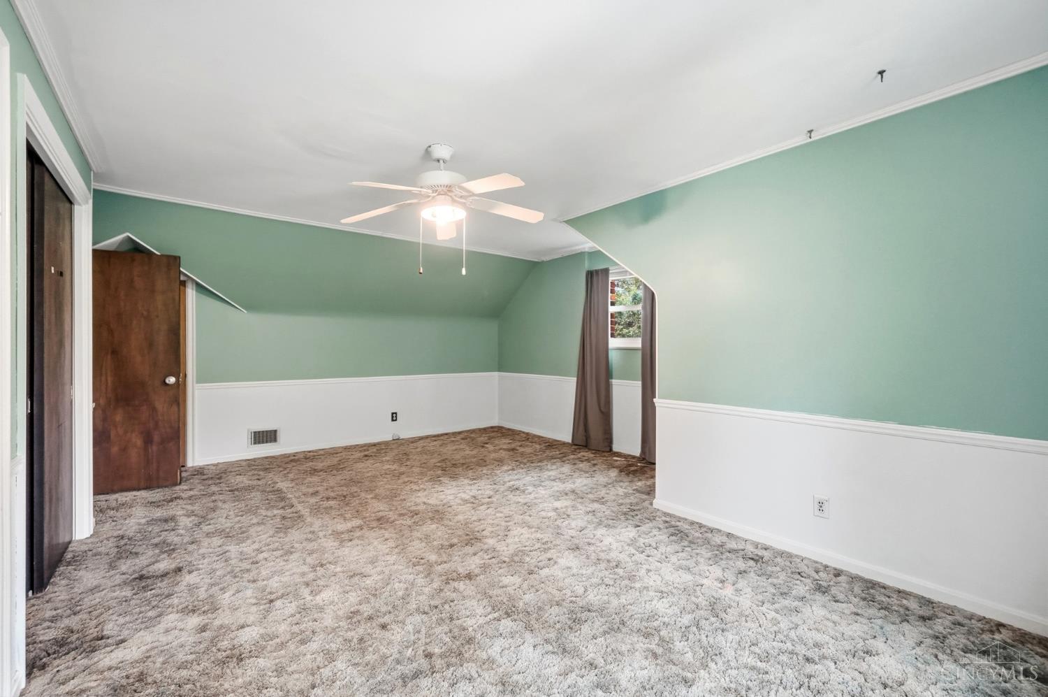 1072 West Galbraith Road Cincinnati, OH 45231 - Photo 39 of 56