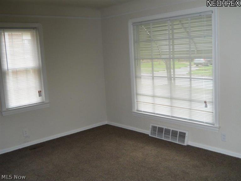 7518 Jameson Road Parma, OH 44129 - Photo 5 of 17