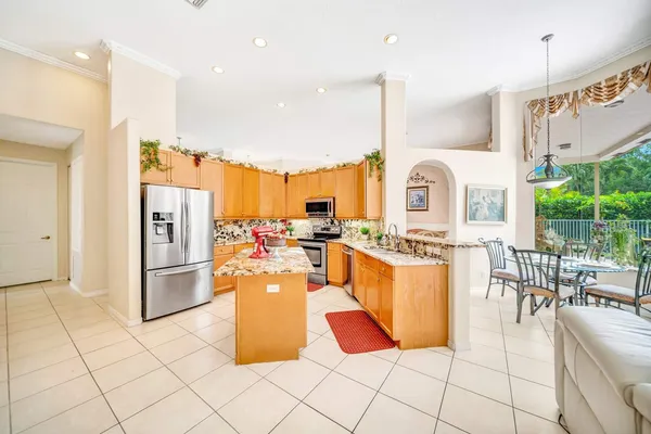 $999,900 | 6169 Northwest 53rd Circle, Coral Springs, FL 33067