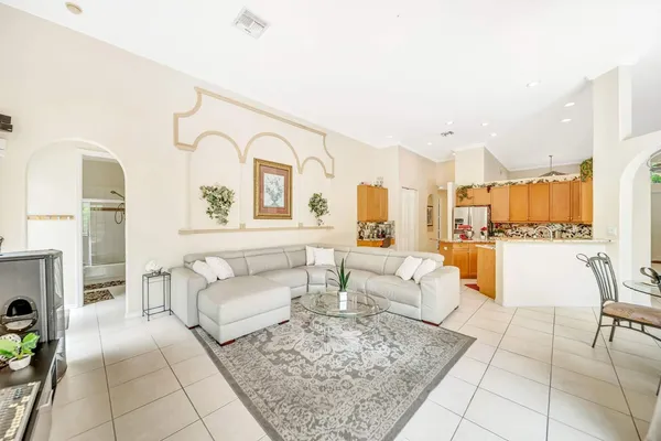 $999,900 | 6169 Northwest 53rd Circle, Coral Springs, FL 33067