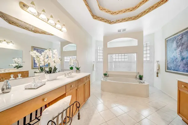 $999,900 | 6169 Northwest 53rd Circle, Coral Springs, FL 33067