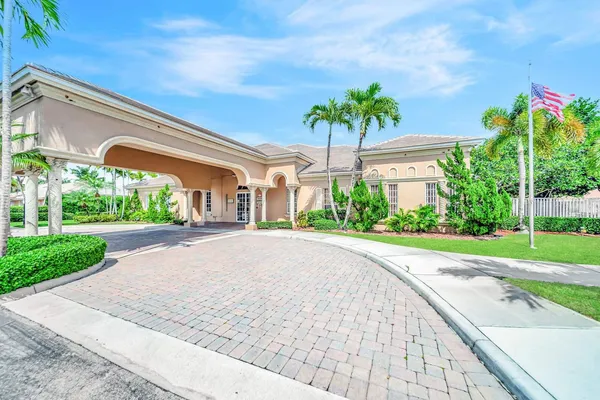 $999,900 | 6169 Northwest 53rd Circle, Coral Springs, FL 33067