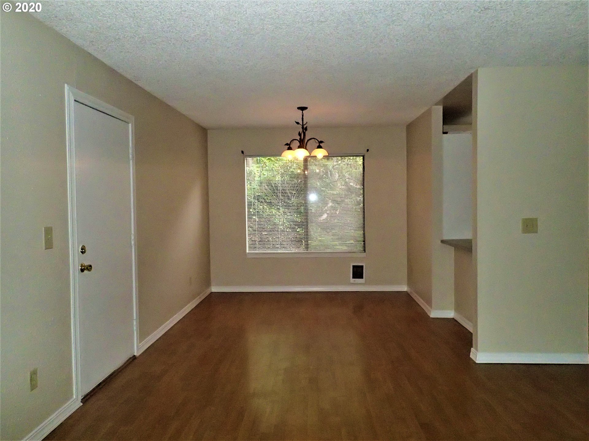 7554 Southwest Barnes Road, Unit D Portland, OR 97225 - Photo 8 of 16 Gallery Image 8