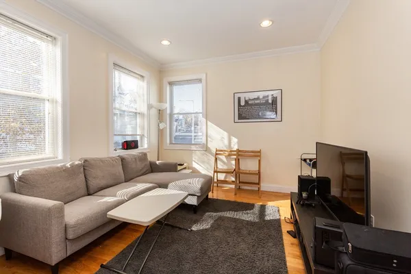 $6,000 | 182 Calumet Street, Unit 182, Boston, MA 02120