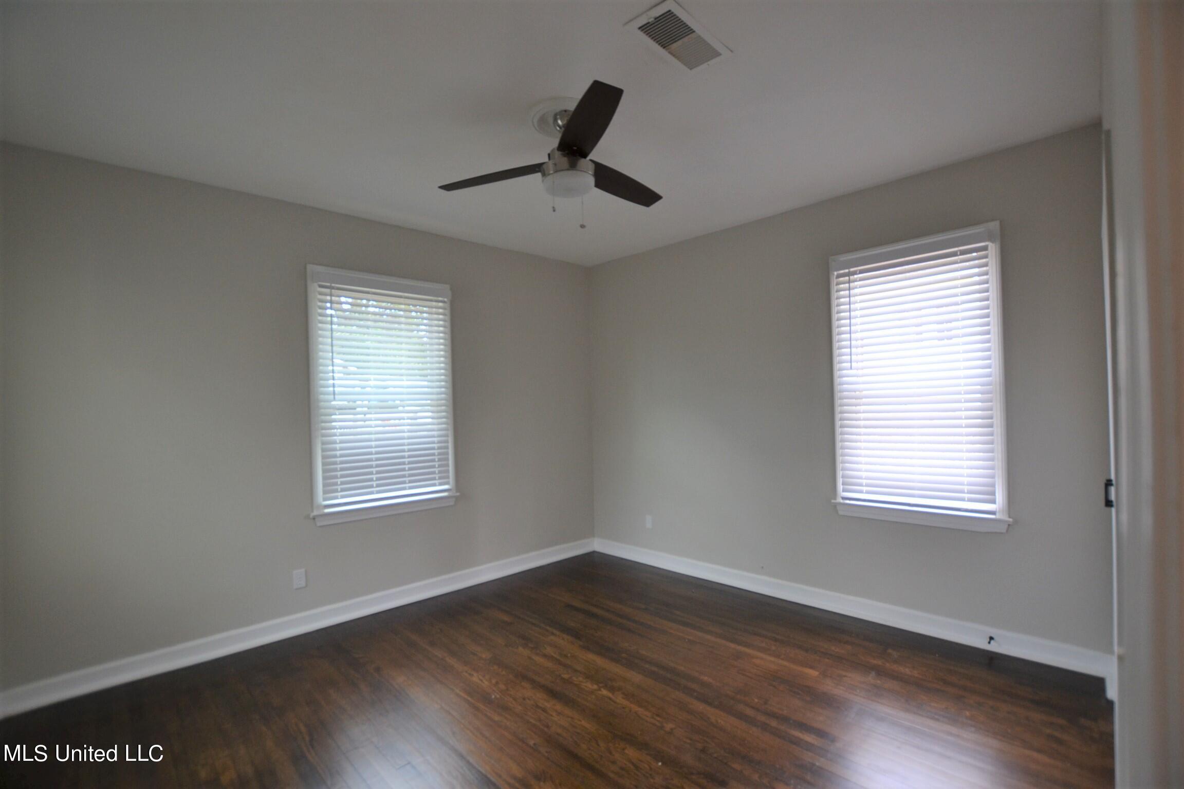 510 Hartfield Street Jackson, MS 39216 - Photo 16 of 20 backbedroom