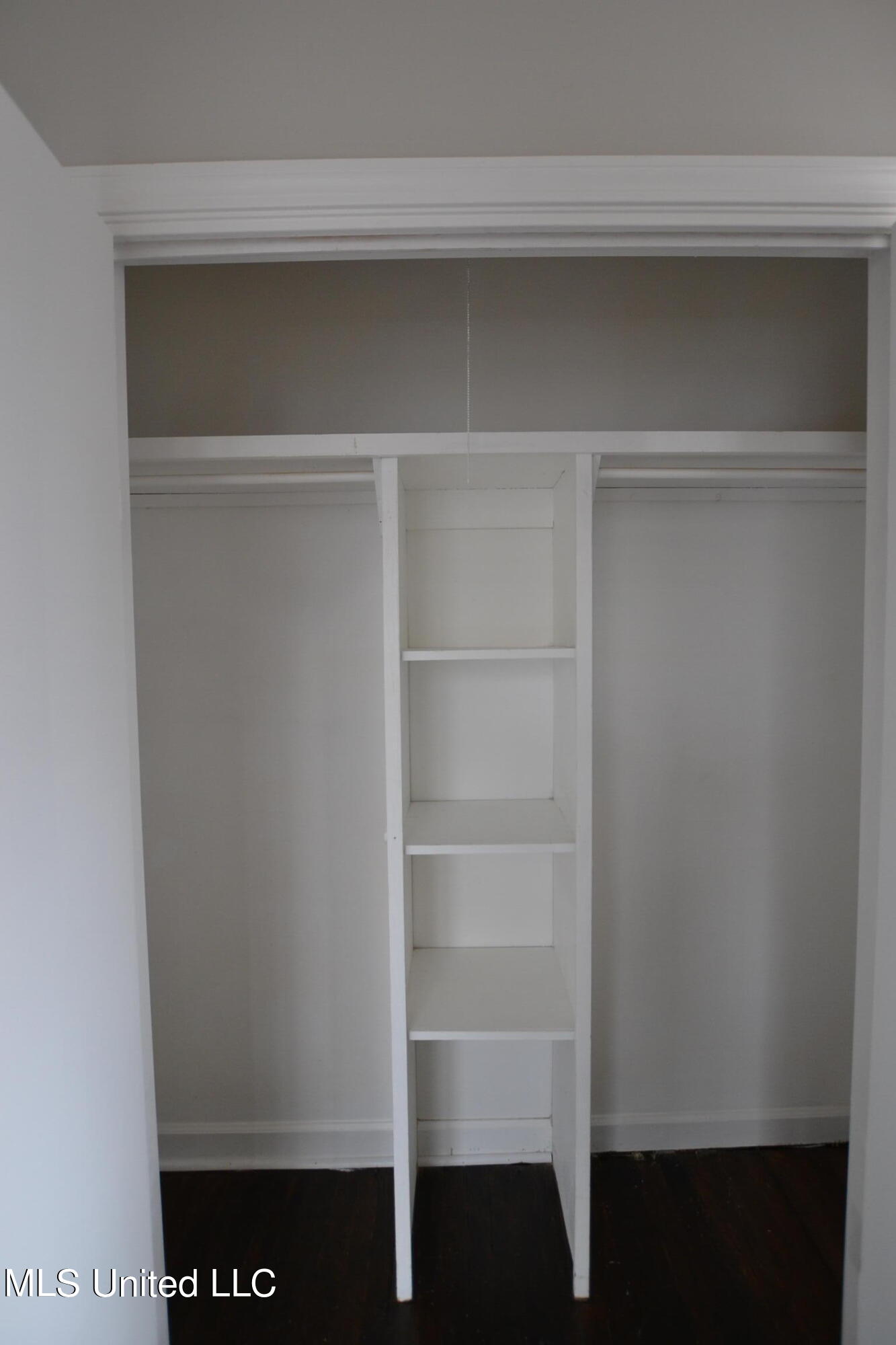 510 Hartfield Street Jackson, MS 39216 - Photo 18 of 20 double closets