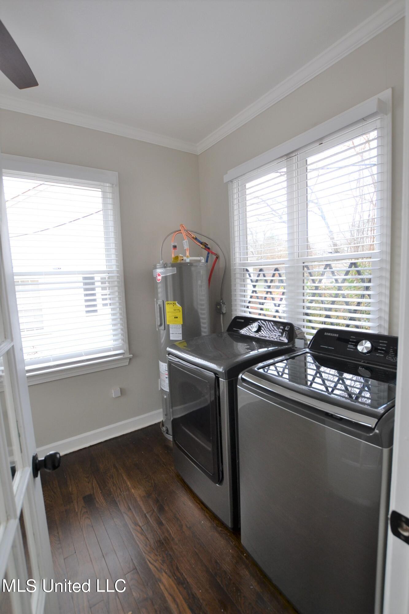 510 Hartfield Street Jackson, MS 39216 - Photo 19 of 20 laundry