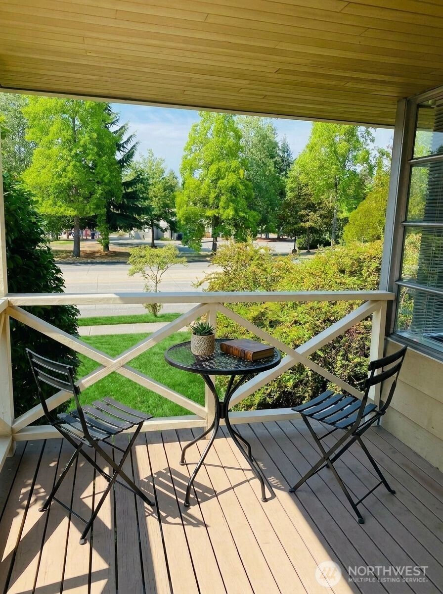 5208 Sand Point Way Northeast Seattle, WA 98105 - Photo 17 of 38 Gallery Image 17