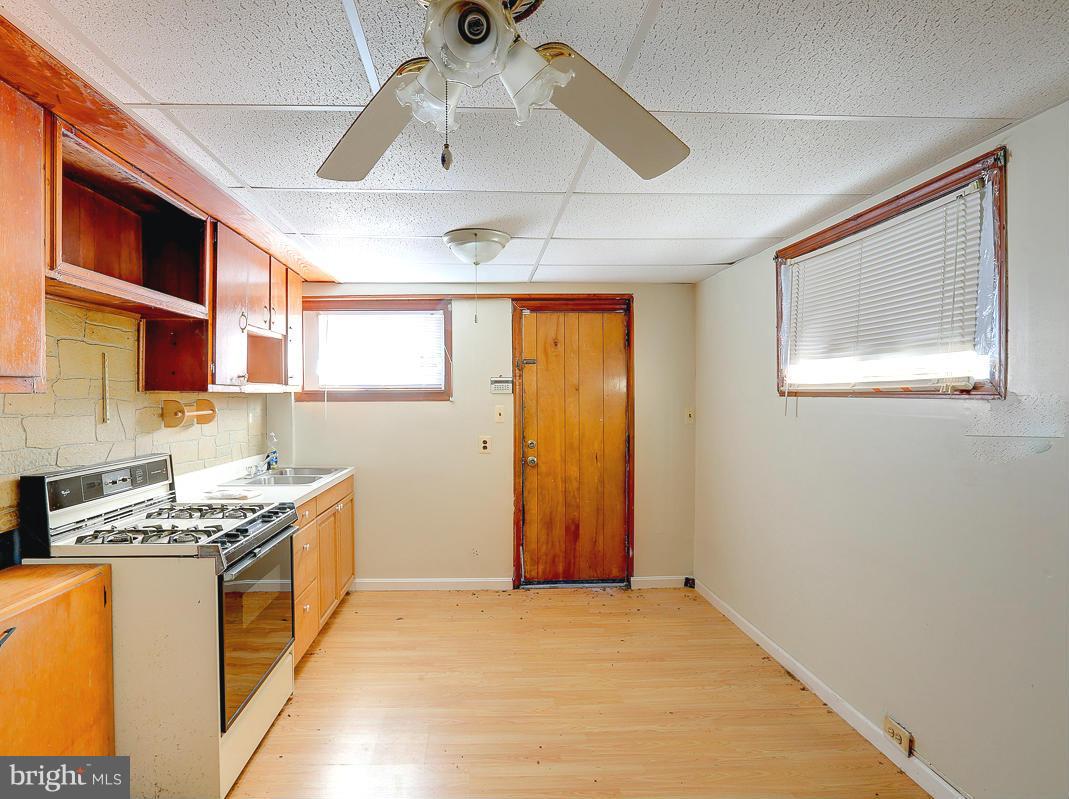 5911 Johnnycake Road Baltimore, MD 21207 - Photo 18 of 30 Kitchen