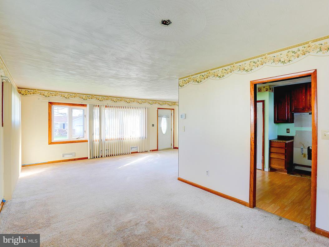 5911 Johnnycake Road Baltimore, MD 21207 - Photo 9 of 30 Dining Room