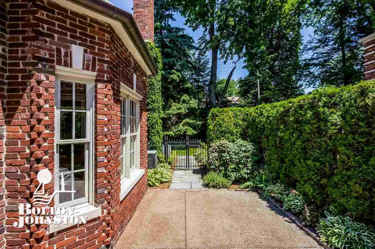84 Vendome Road Grosse Pointe Farms, MI 48236 - Photo 31 of 41