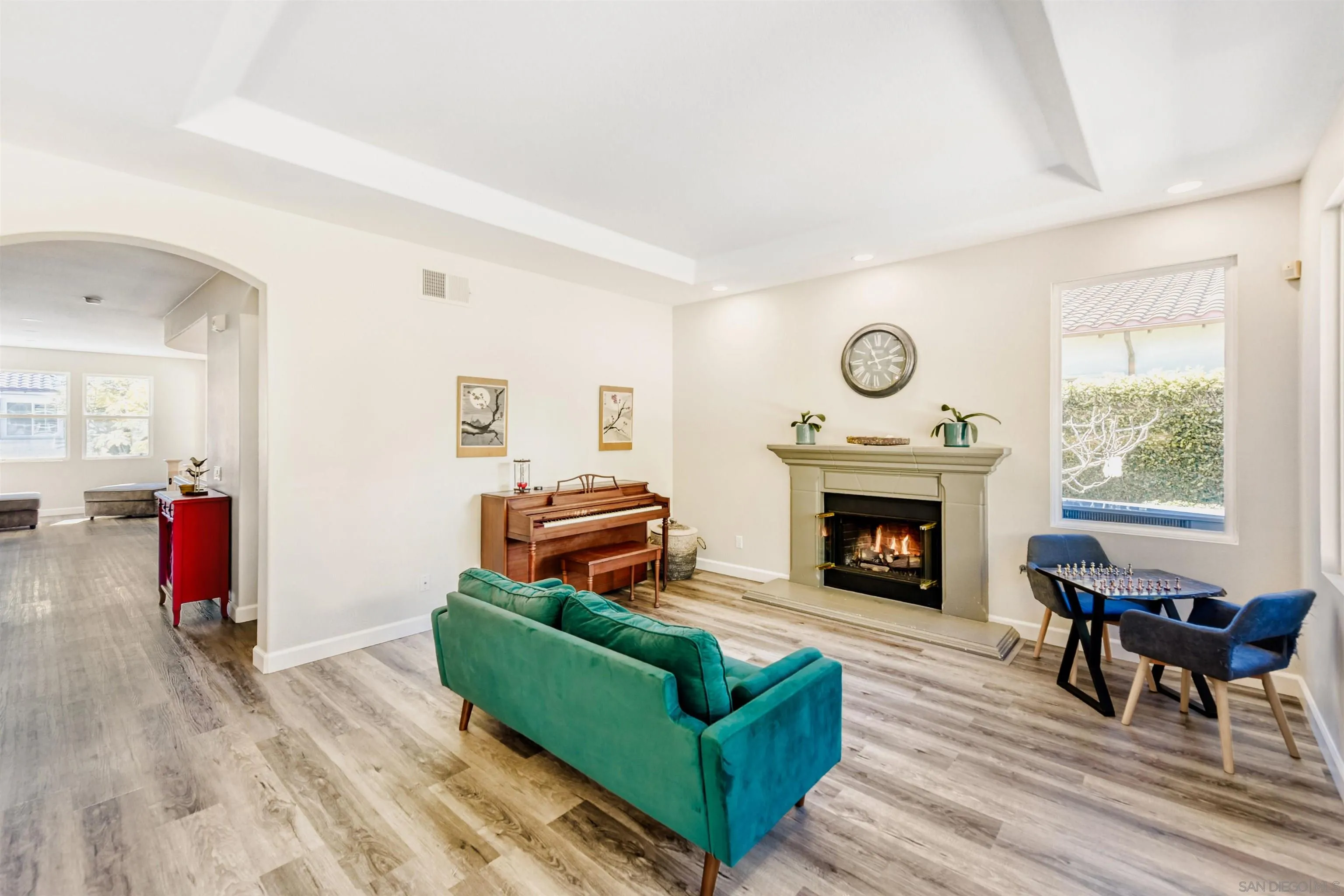 2434 Ridgegate Row La Jolla, CA 92037 - Photo 14 of 47 Den/Family/Great Room