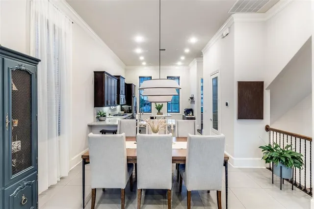 $649,999 | 723 South Cesar Chavez Boulevard, Dallas, TX 75201