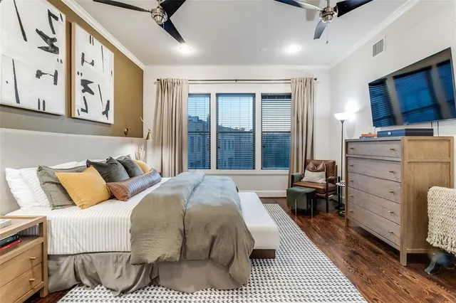 $649,999 | 723 South Cesar Chavez Boulevard, Dallas, TX 75201