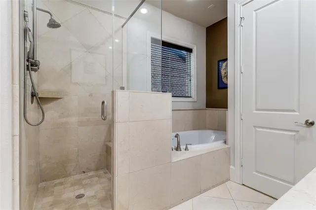 $649,999 | 723 South Cesar Chavez Boulevard, Dallas, TX 75201