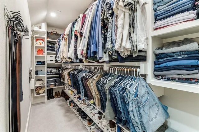 $649,999 | 723 South Cesar Chavez Boulevard, Dallas, TX 75201