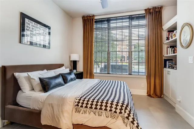 $649,999 | 723 South Cesar Chavez Boulevard, Dallas, TX 75201