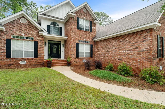 $465,000 | 32 Cambrooke, Hattiesburg, MS 39402
