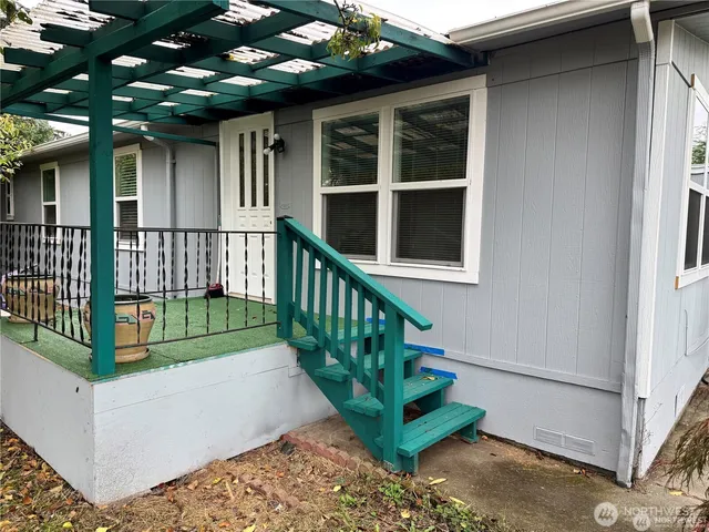 $499,000 | 11040 14th Avenue Southwest, Seattle, WA 98146