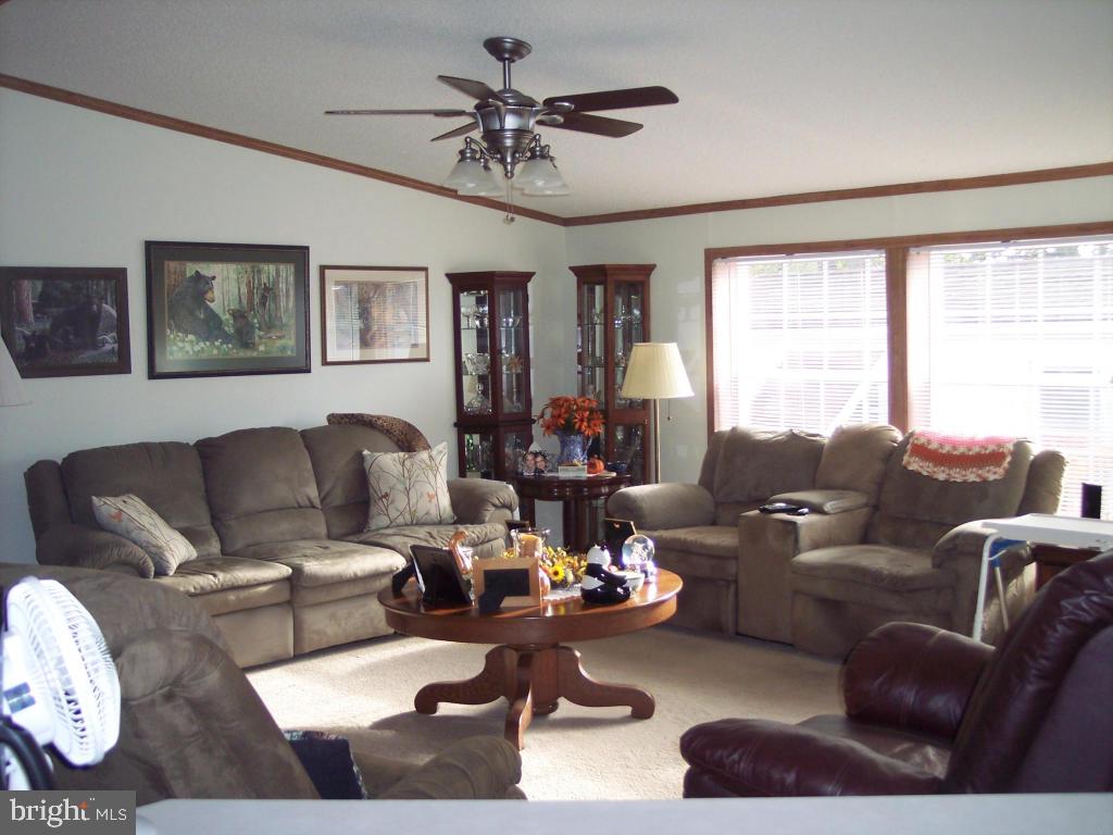 35 Plateau Road Lititz, PA 17543 - Photo 4 of 35