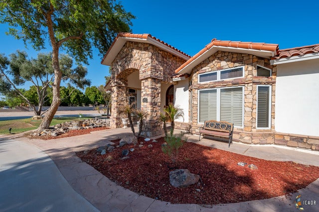 1422 McCabe Cove Road El Centro, CA 92243 - Photo 5 of 53 Gallery Image 5
