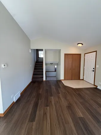 $2,050 | 39 Spuhler Drive, Unit 39, Batavia, IL 60510