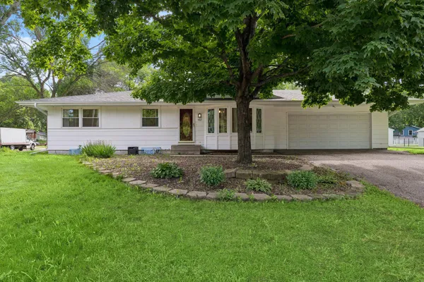 $329,900 | 502 4th Avenue, Norwood Young America, MN 55397