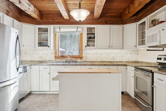 $550,000 | 8 Laclair Drive, Cornish, NH 03745