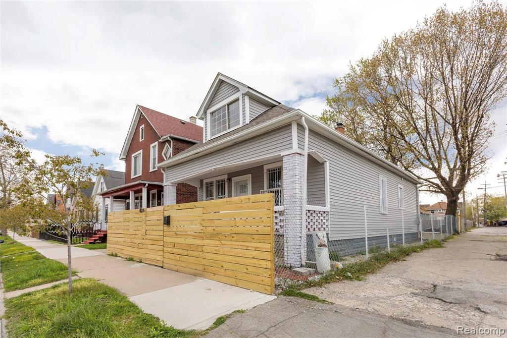 4825 Brandon Street Detroit, MI 48209 - Photo 3 of 25