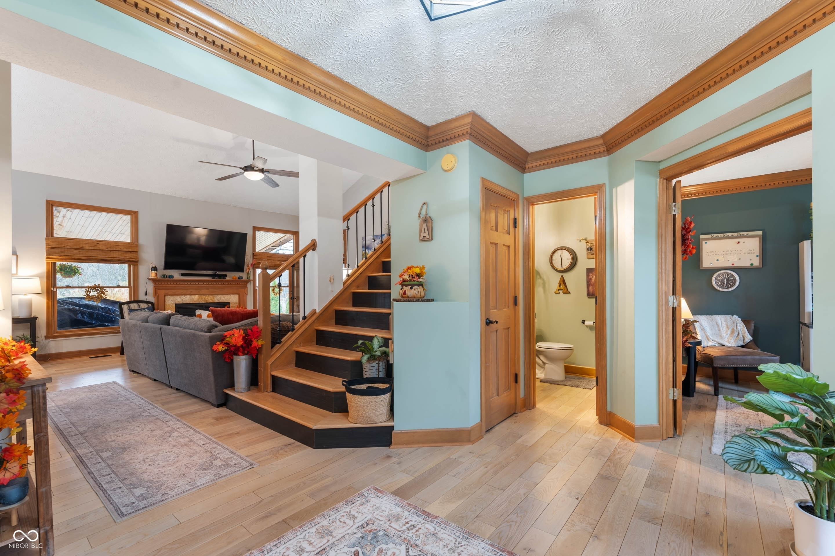 11612 Victoria Court Carmel, IN 46033 - Photo 6 of 37