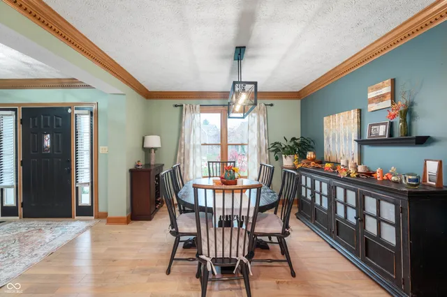 $624,900 | 11612 Victoria Court, Carmel, IN 46033