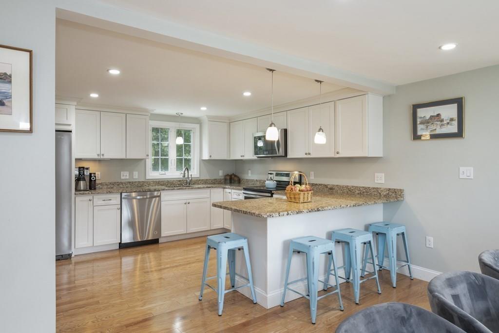 6 Sheridan Road Wilmington, MA 01887 - Photo 9 of 38 Gallery Image 9