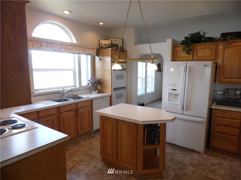 1867 West Foley Road Othello, WA 99344 - Photo 5 of 25