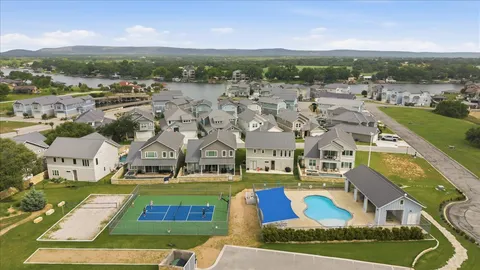 $1,775,000 | 208 Marina Bluff, Kingsland, TX 78639