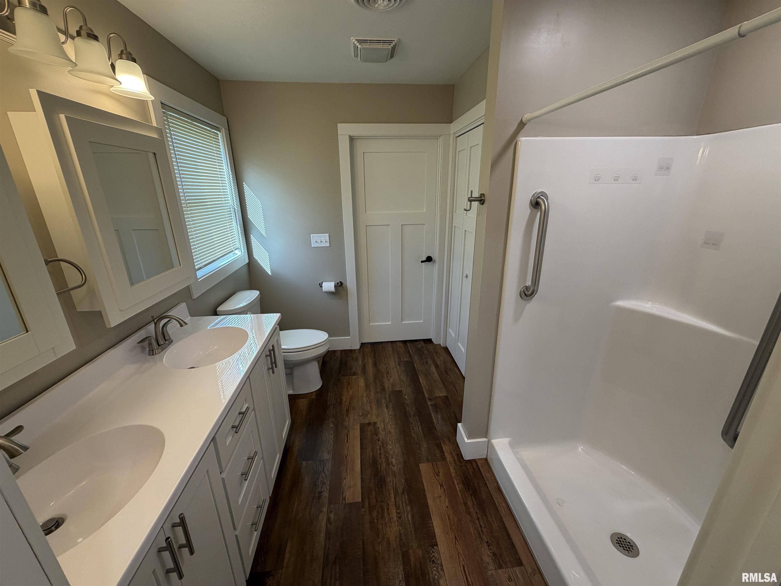 1110 West Hickory Street Canton, IL 61520 - Photo 32 of 33