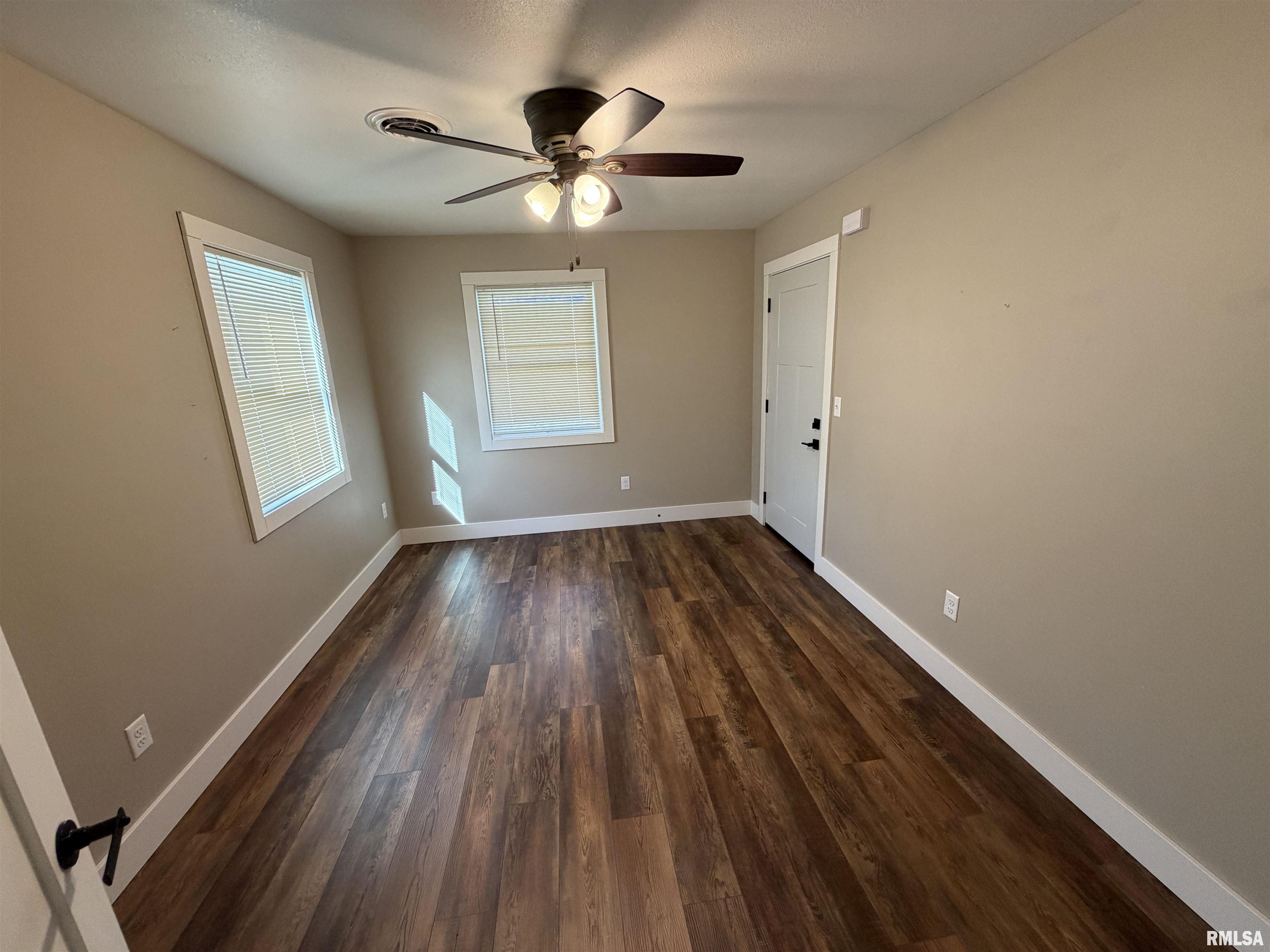 1110 West Hickory Street Canton, IL 61520 - Photo 33 of 33