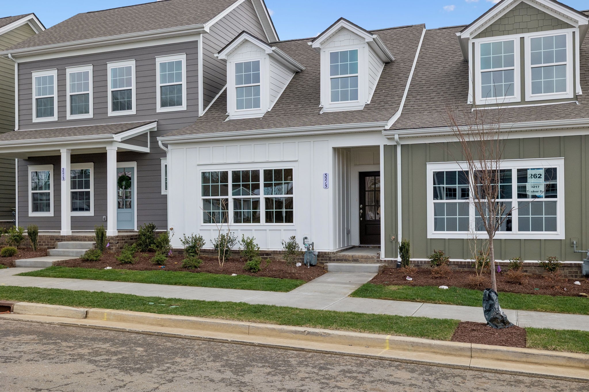 3215 Tasker Drive Antioch, TN 37013 - Photo 3 of 53 a front view of a house