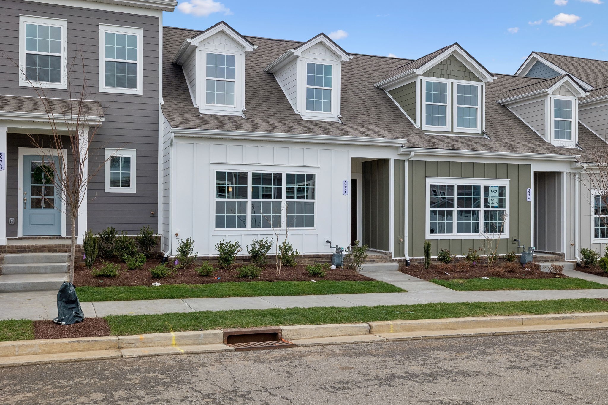 3215 Tasker Drive Antioch, TN 37013 - Photo 4 of 53 a front view of a house