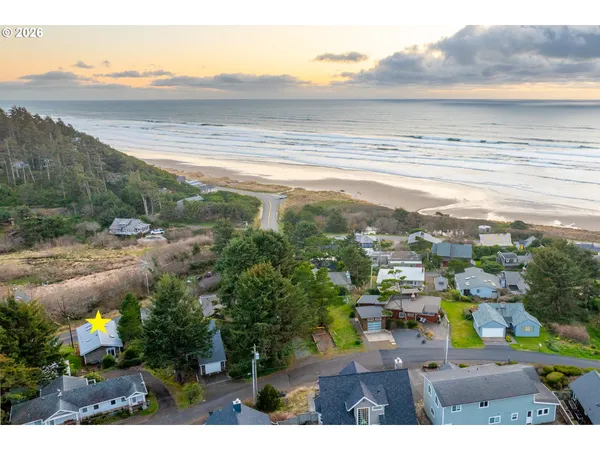 $800,000 | 8120 Nehalem Road, Nehalem, OR 97131