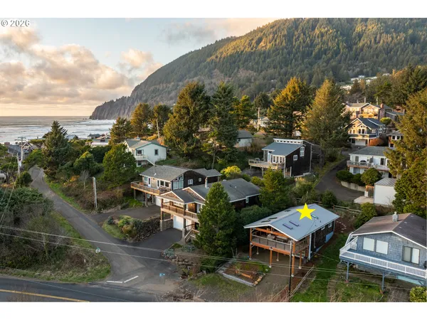 $800,000 | 8120 Nehalem Road, Nehalem, OR 97131