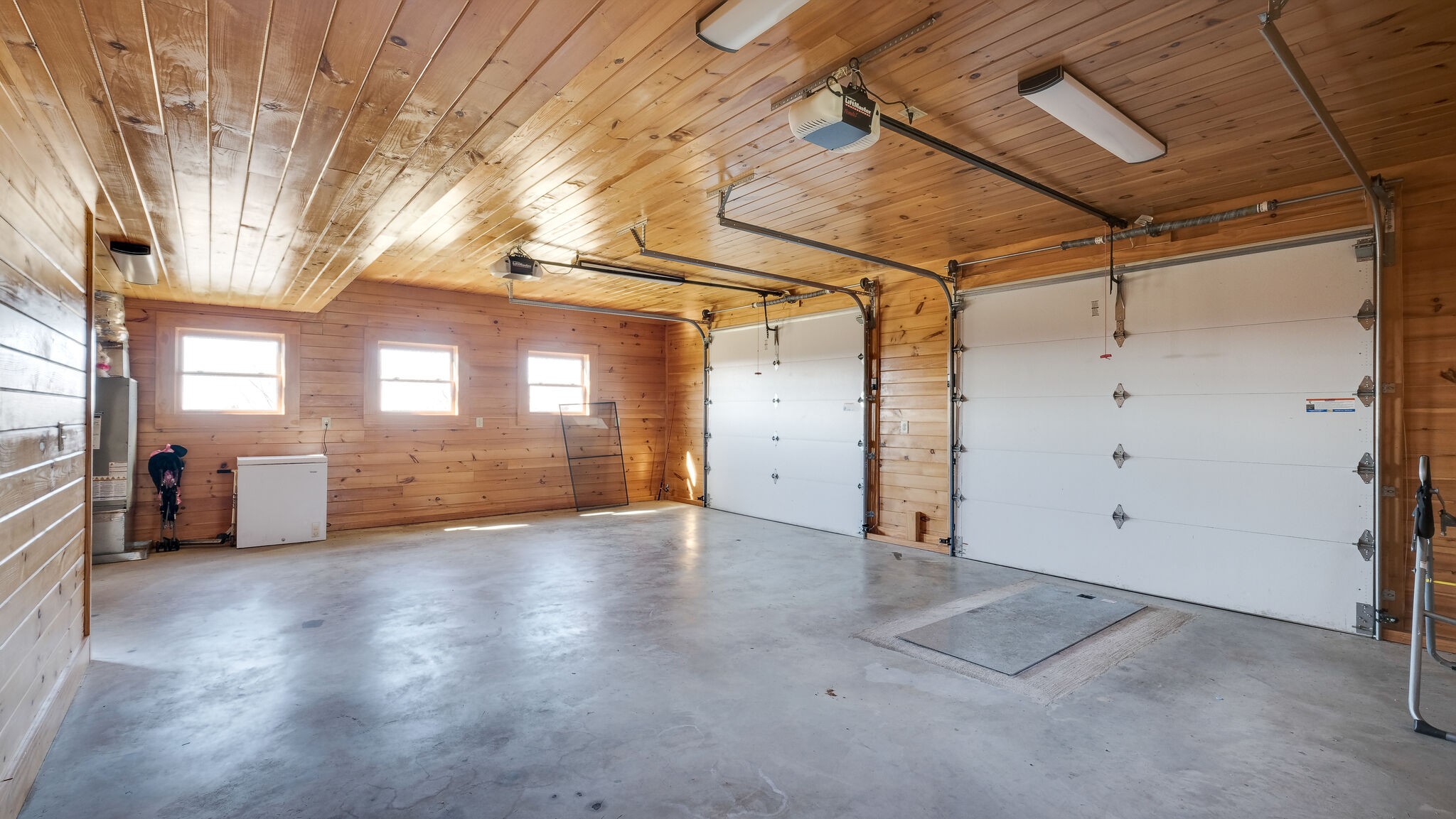 4054 Wilson Pike Franklin, TN 37067 - Photo 26 of 37 a view of a big room with wooden floor and windows