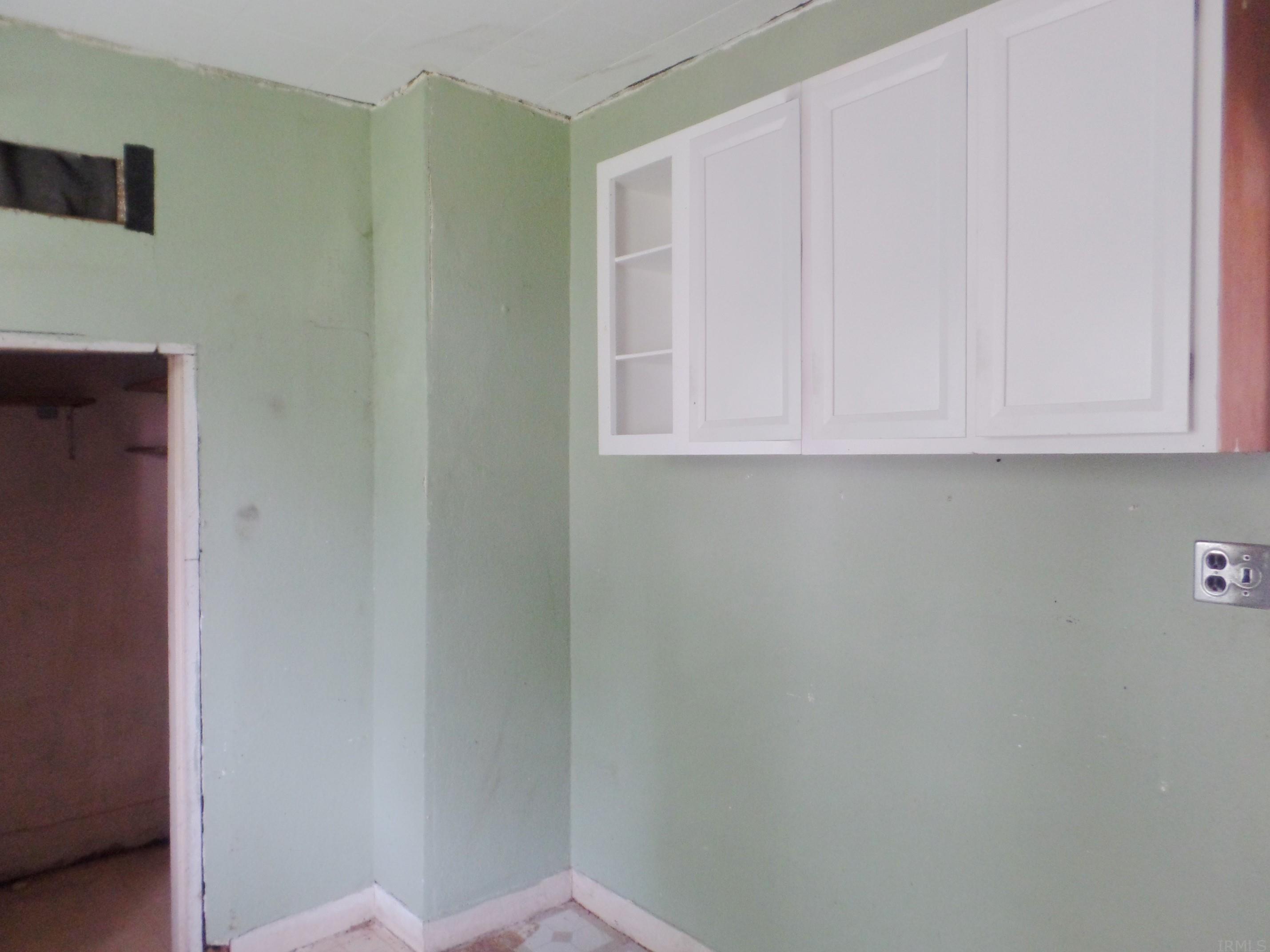 915 Dierkes Street Decatur, IN 46733 - Photo 12 of 33