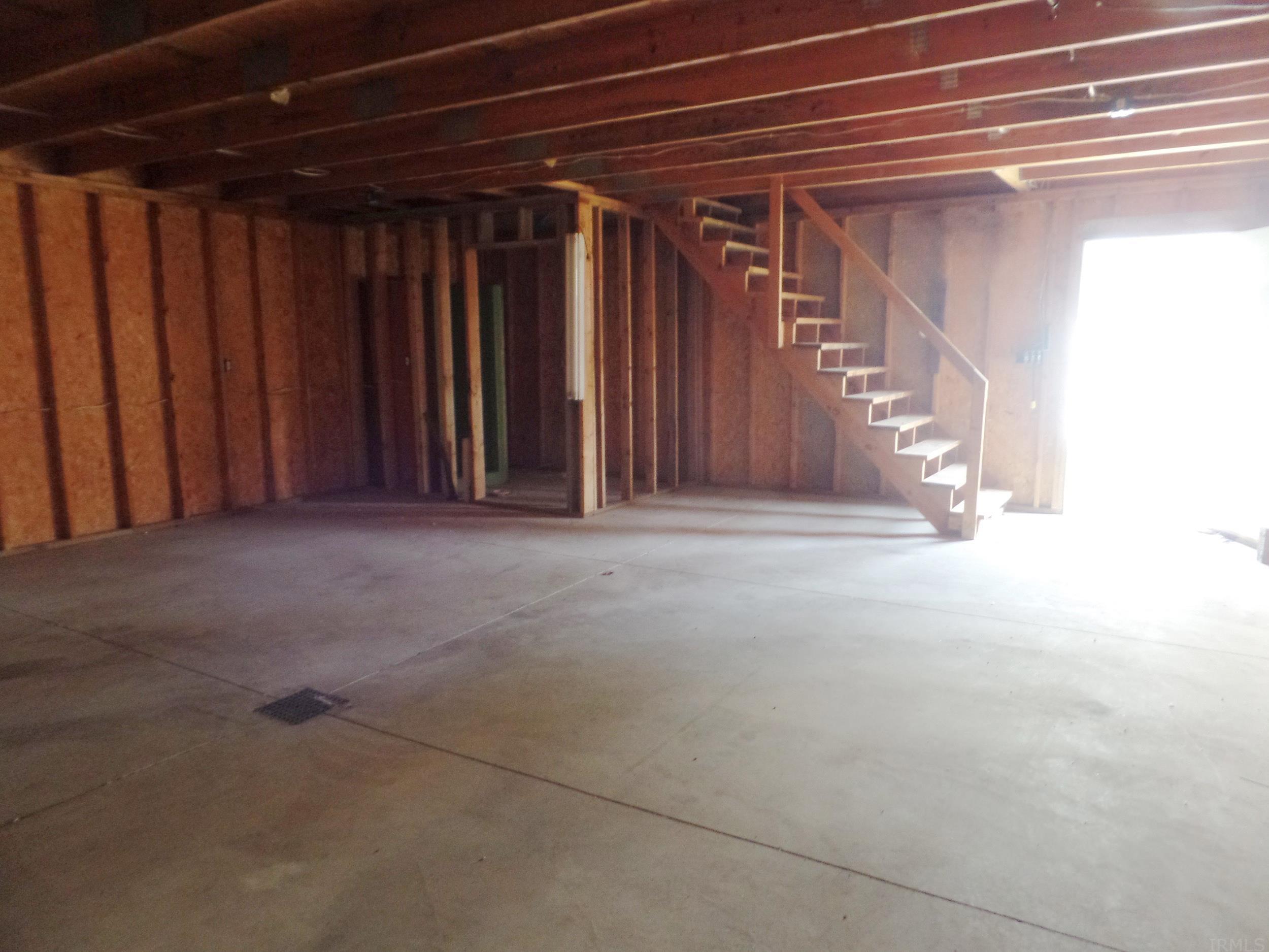 915 Dierkes Street Decatur, IN 46733 - Photo 32 of 33