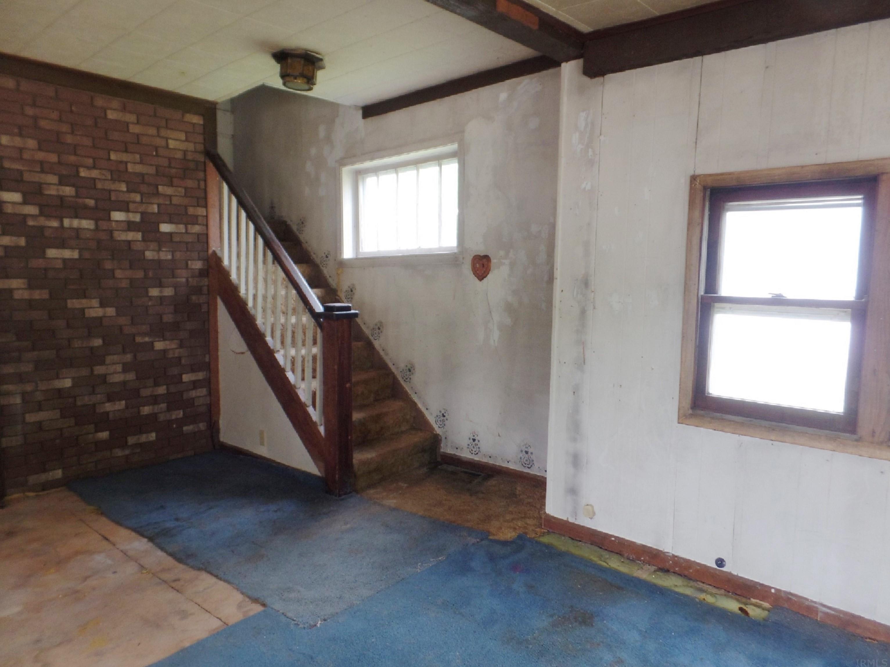 915 Dierkes Street Decatur, IN 46733 - Photo 5 of 33